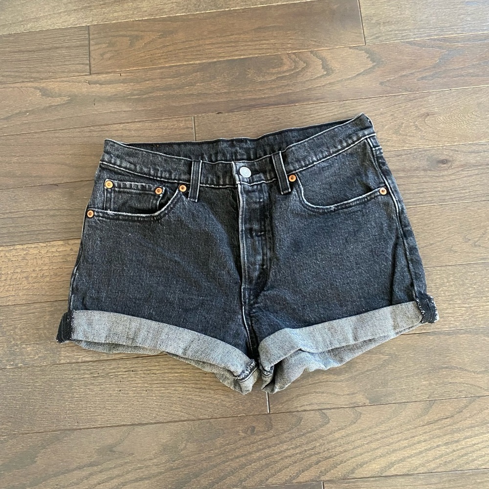 Women’s Levi Black Jean Shorts